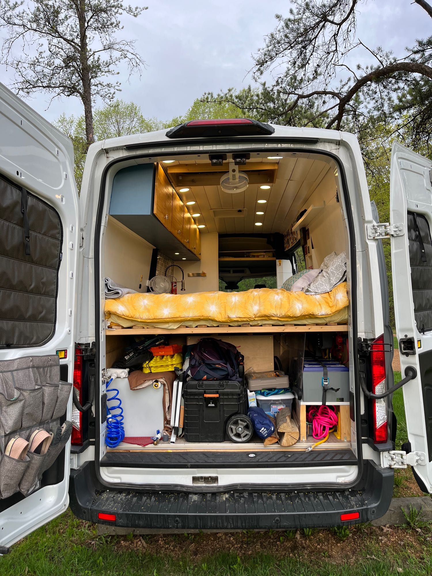 Camper van RV Rental 